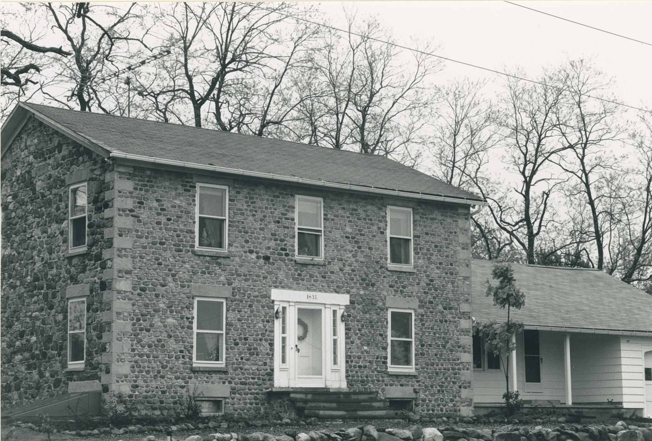 Mid-1 853 E Bethany Rd 3